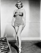 Poze sexy cu vedetele de la Hollywood din anii '50! Cum arăta Marilyn Monroe