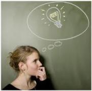 Un nou scandal în învăţământ. O profesoară preda de 4 ani cu acte false!