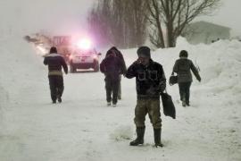 Nu scăpăm prea curând de zăpezi. Toată săptămână va fi dificilă.