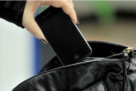 Ţi-a fost FURAT TELEFONUL? Iată cu ce aplicaţii îl poţi găsi