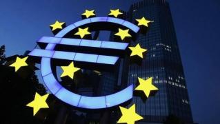 Ai credite în EURO? Decizia importantă luată de BCE