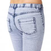 Inovație! Blugii anticelulită