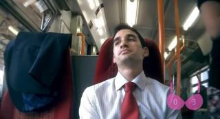 Video! Cameră ascunsă în... sutien! Câte capete a întors un decolteu într-o singură zi?!