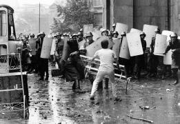 CUTREMURĂTOR! Presiunile la care erau supuse persoanele gay în era Ceauşescu