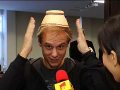 Cel mai mare DJ al planetei a primit un cadou inedit de la Alexandra Bădoi