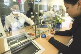 Veşti TRISTE pentru românii cu restanţe la bănci!