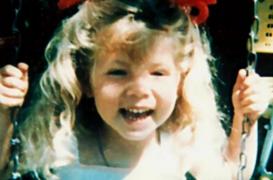 TERIFIANT! Ce a APĂRUT pe mormântul unei fetiţe îţi dă fiori! Părinţii sunt şocaţi