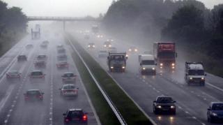 A mers pe contrasens 50 de kilometri!