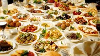 Mâncare SECOND HAND, în România. Iată cum au reacționat românii