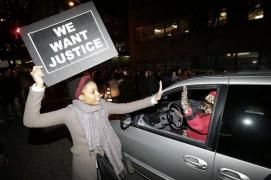 Un poliţist alb a ucis un bărbat de culoare