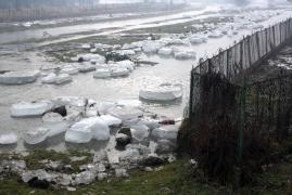 COD PORTOCALIU de inundaţii în zece judeţe din sudul ţării