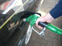 Veşti bune! Benzina şi motorina se ieftinesc din nou