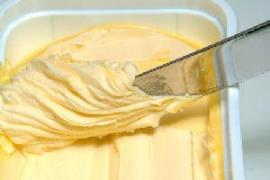 Atenție, pericol pentru sănătate! Un stat din Uniunea Europeană vrea să interzică vânzarea margarinei