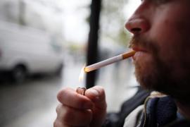 Decizie fără precedent! Fumatul în mașina în care se află copii a fost interzis