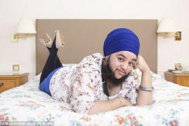 Femeia cu barbă uriaşă şi păr pe piept: "Mă simt mai sexy, mai feminină!"