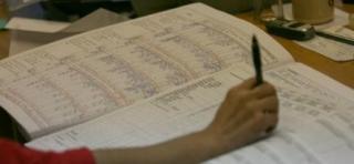 Profesorii îşi primesc drepturile restante: Au câştigat în instanţă jumătate de milion de euro