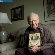 INCREDIBIL! La 101 ani vrea să candideze pentru un mandat în Congresul american