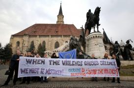 Românii sunt alături de oamenii greu încercaţi din ţara vecină. Studenţi din Cluj-Napoca, mesaj impresionant pentru ucraineni