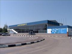 50 de bărbaţi înarmaţi au ocupat aeroportul "Simferopol", din Crimeea