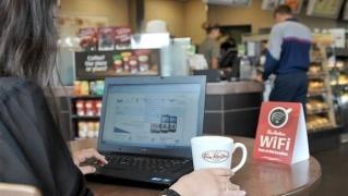 Cei care folosesc Wi-fi în locuri publice sunt expuşi unui mare PERICOL