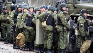 220.000 de militari ruşi se află la frontiera cu Ucraina!