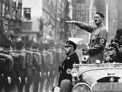 Incredibil! Hitler s-a iubit cu o evreică, după care a declanşat Holocaustul