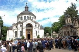 Incredibil! Un loc de veci la Bellu, mai scump decât o garsonieră în centrul Bucureştiului
