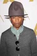 Pălăria purtată de Pharrell la gala Grammy 2014, vândută pentru o sumă fabuloasă!