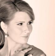 LA MULŢI ANI! Astăzi e ziua Alessandrei Stoicescu