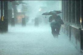 Nu scăpăm de vremea rea! Revin ploile torenţiale