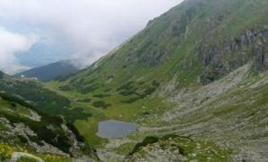 Inedit! Lacul sub forma României, o minune a naturii