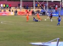 Video! Cine ar fi crezut?! A marcat un gol și apoi a murit