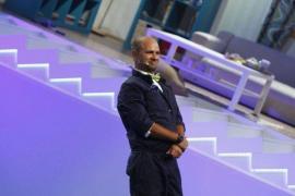 Cosmin Seleşi, unul dintre cei 12 actori români din distribuția spectacolului INSIDE