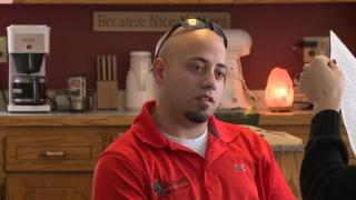 Generaţia Pierdută, episodul 4: Alex îi mulţumeşte mamei, deşi l-a vândut ca la piaţă!