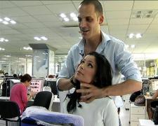 Beneficiile masajului la birou şi secretele unei danturi perfecte la „Numai de bine”