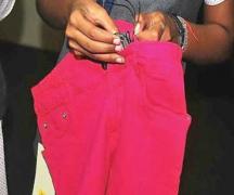 Două femei au inventat blugii antiviol