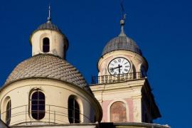 DOAMNE FEREȘTE! Cele mai bizare reguli aplicate în biserică!