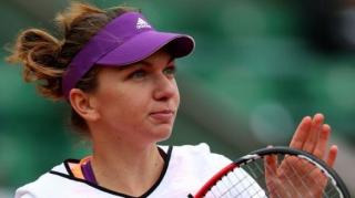 Sacrificiu! SIMONA HALEP joacă accidentată la București