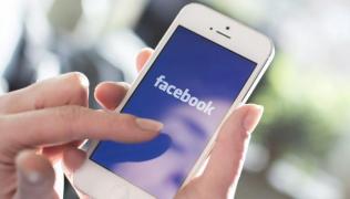 Vestea pe care toţi "Facebook-iştii" o aşteptau! Iată ce pot face cu un singur click