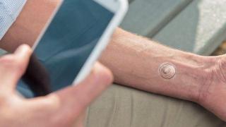 Se apropie sfârșitul! Tatuaje inteligente pentru telefoane mobile!