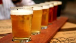 Vezi ce beneficii are băutura preferată a bărbaţilor