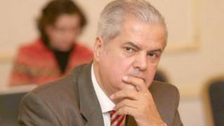 Adrian Năstase cere ELIBERAREA CONDIŢIONATĂ