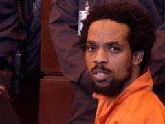 Nu se mai spală de o lună! Colegii de celulă au intrat în panică...