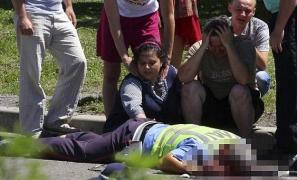 +18 Ucraina: Poliţişti executaţi în stradă