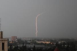 Ploi şi vreme urâtă! Prognoza meteo pentru joi şi vineri