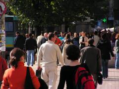 Din ce în ce mai puțini! Populația României a scăzut cu 3000 de oameni într-o lună