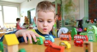 Atenţie, părinţi! ME: ÎNVĂŢĂMÂNT OBLIGATORIU de la TREI ani