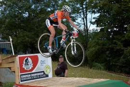 Annefleur Kalvenhaar a decedat după ce a căzut în calificări, la CM de mountain bike