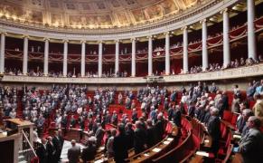 Guvernul Franţei a demisionat!!!