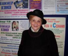 Nu o să crezi aşa ceva! EA ESTE femeia care nu mănâncă nimic de 13 ani